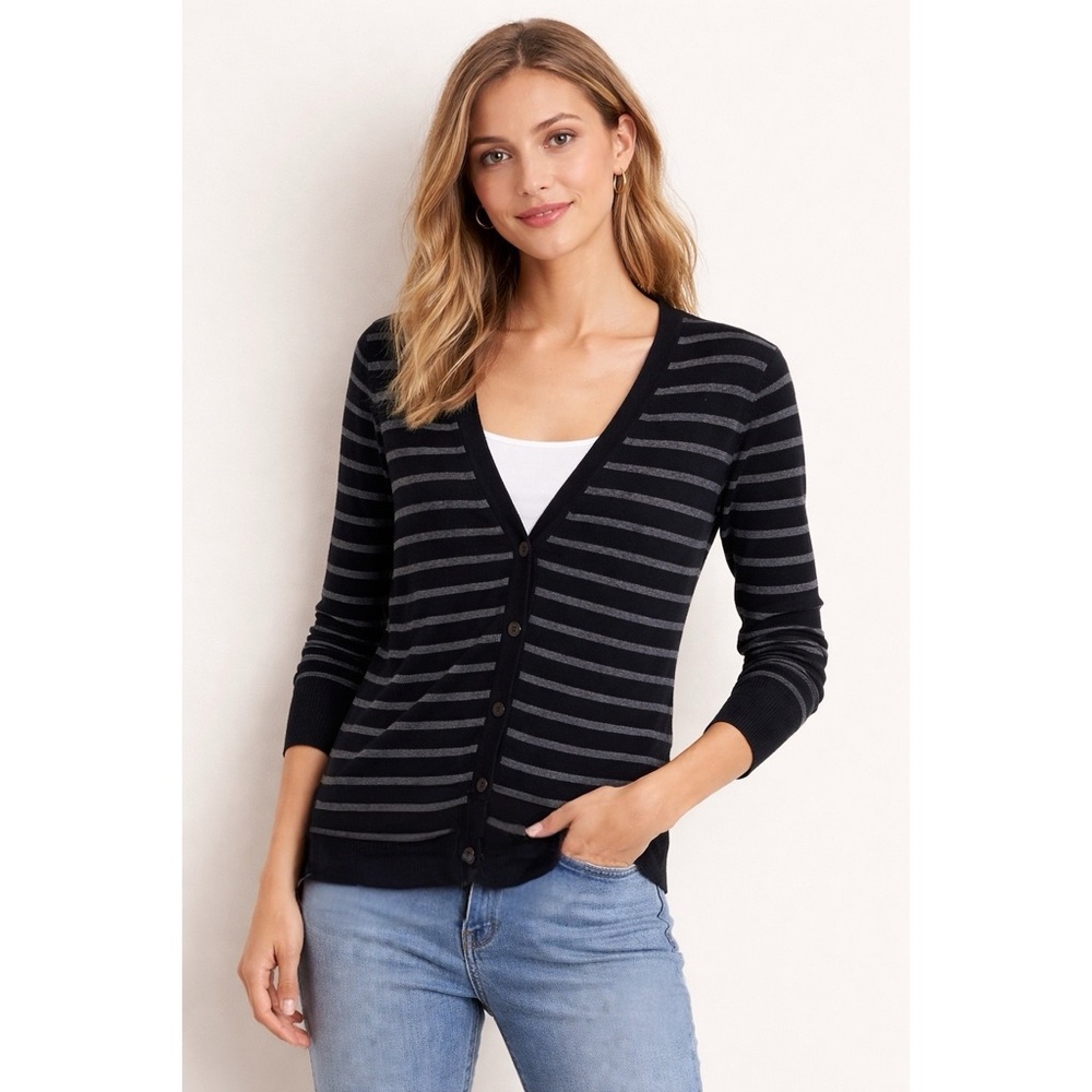 Gap Wool Blend V-Neck Button Down Cardigan Black Grey Size XS